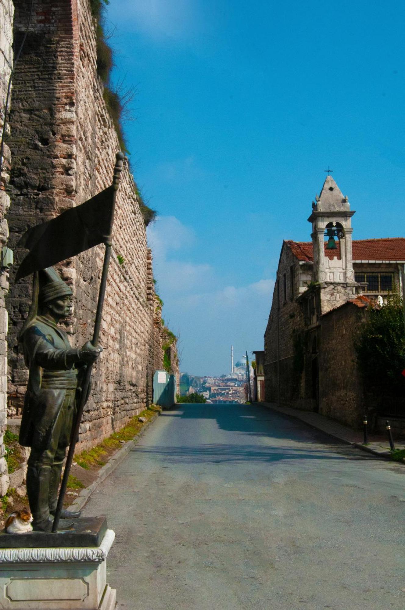 Istanbul Efes Hotel Экстерьер фото